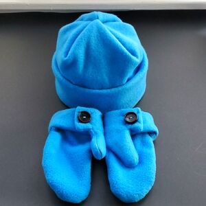 NWOT Blue Fleece Hat and Mittens Set, Size 3-4 Toddler